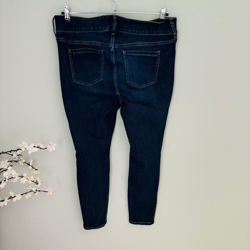 Torrid Super Soft Distressed Jegging Size 16 - image 3